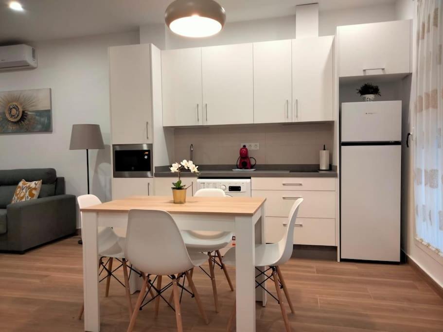 קורדובה Apartamento Loft Al-Nasir Junto Al Casco Historico מראה חיצוני תמונה
