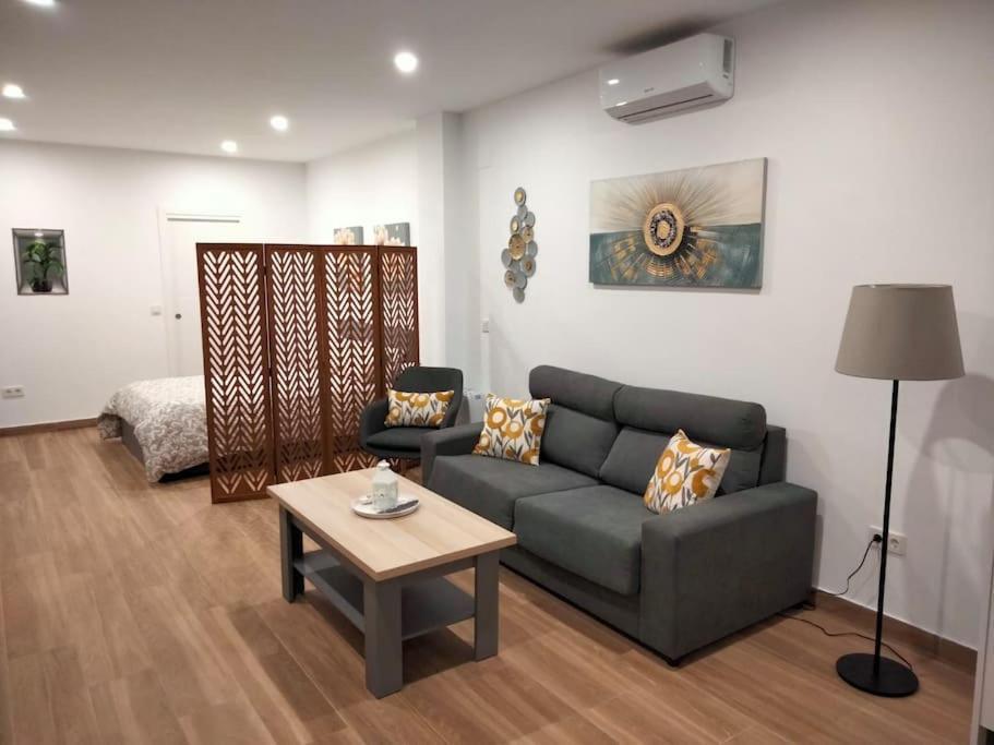 קורדובה Apartamento Loft Al-Nasir Junto Al Casco Historico מראה חיצוני תמונה